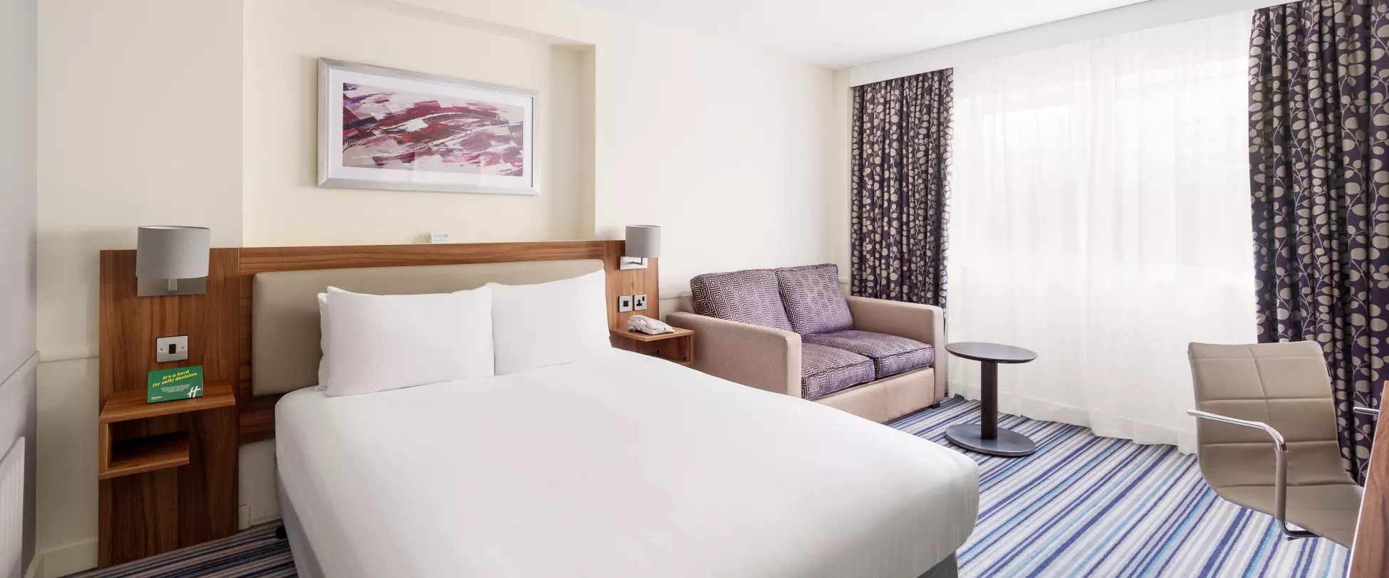 Holiday Inn Taunton - Twin bedroom.